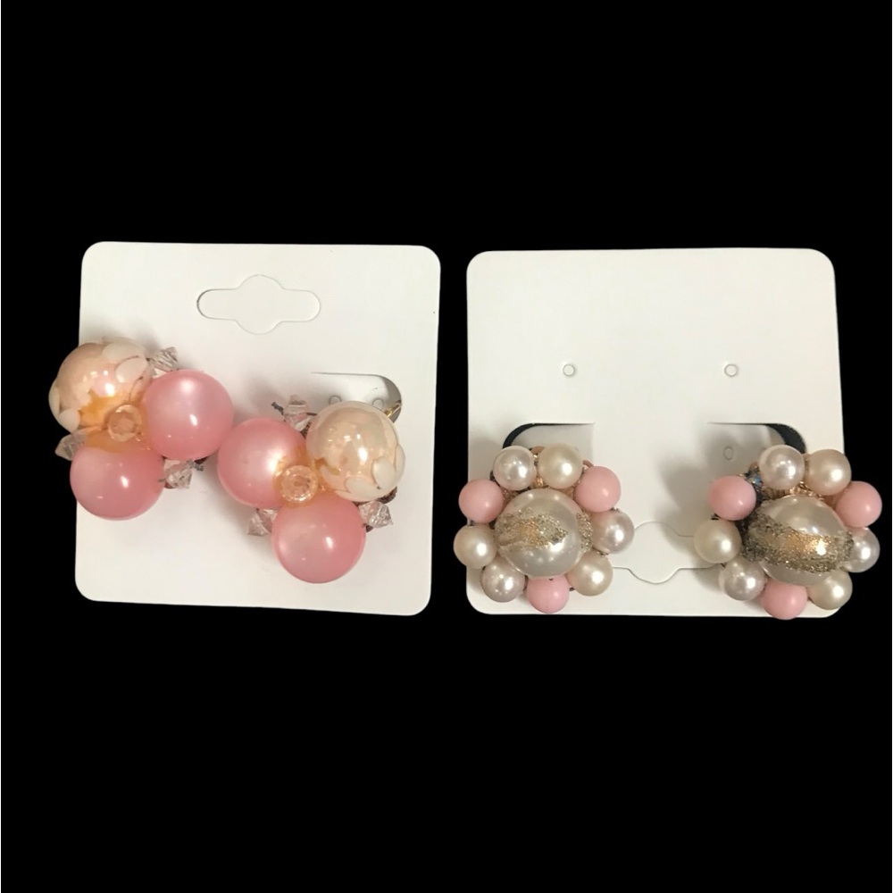 Vintage 50s 60s Clip on Earrings Pink Moonglow White Pearl Textured beaded beads